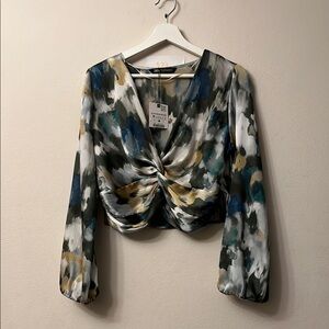 Zara Green Black Ruched Tie Front Crop Blouse. Polyester 324